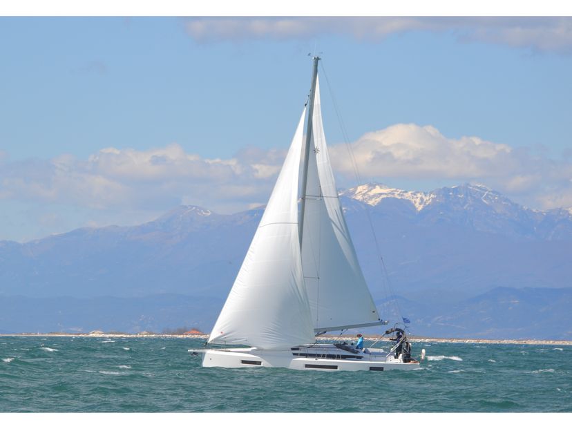 Jeanneau 40 BLACK BIRD