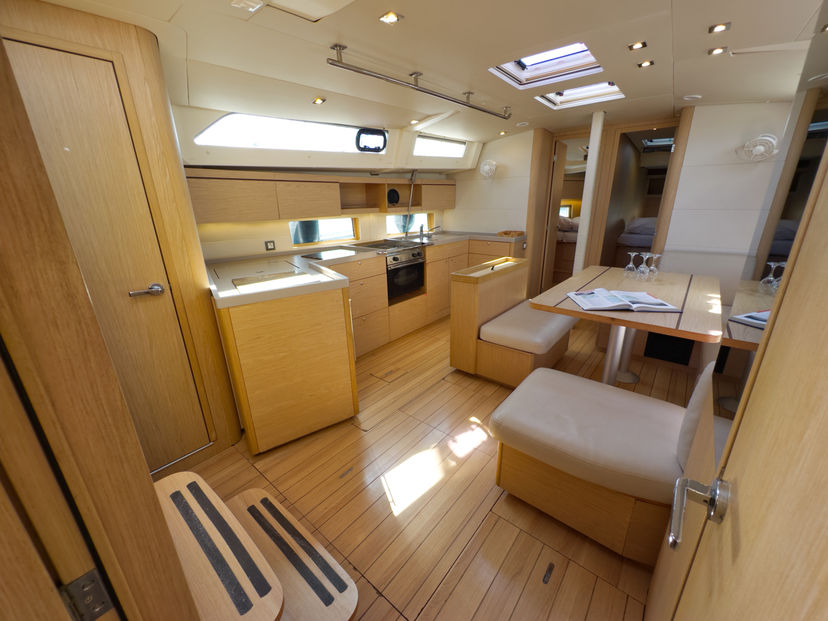Beneteau OCEANIS 46.1 Sail Away (Refit 2025 - A/C - Electric Heads)
