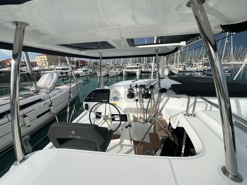 Lagoon 43 Why not 21