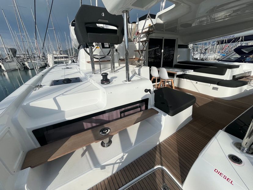 Lagoon 43 Why not 21