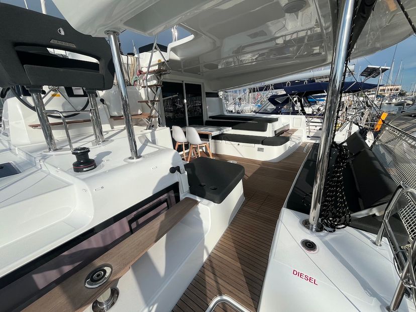 Lagoon 43 Why not 21