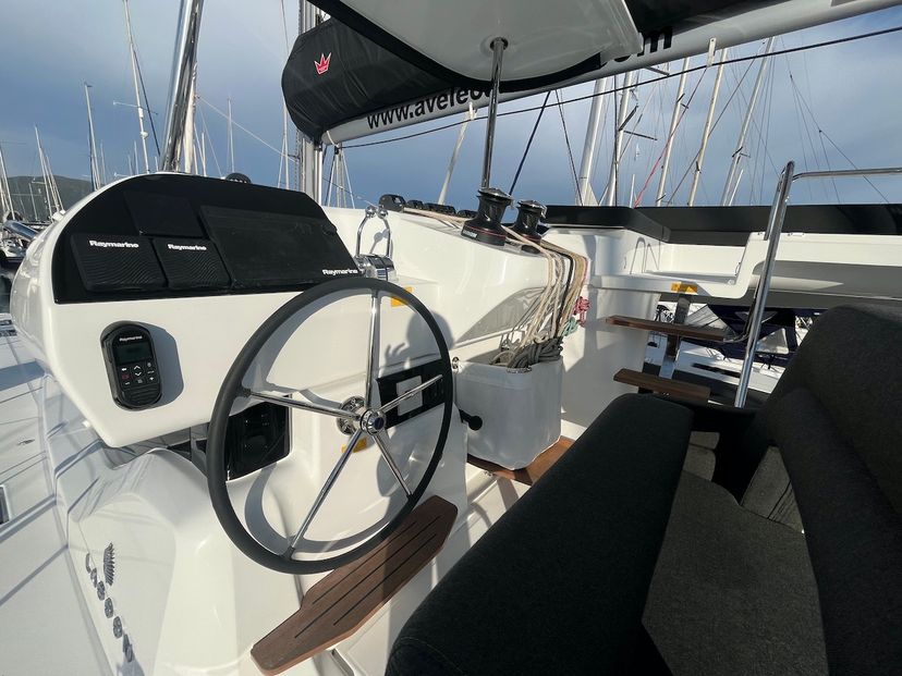 Lagoon 43 Why not 21