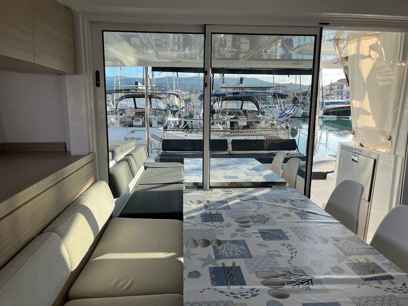 Lagoon 43 Why not 21