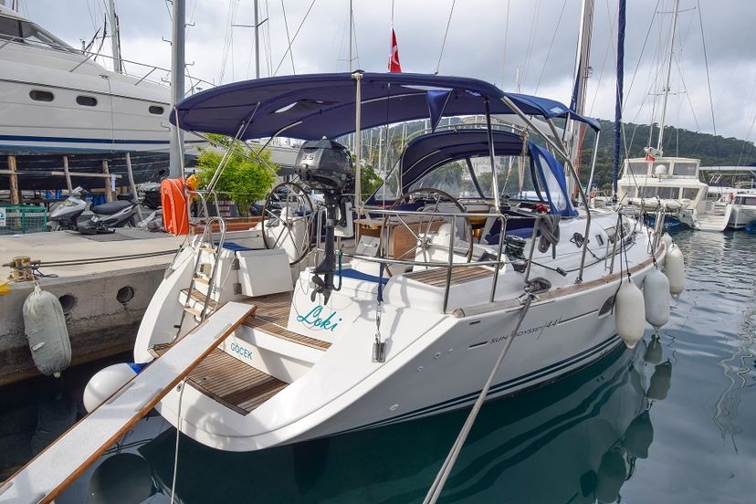 Jeanneau 44 Loki