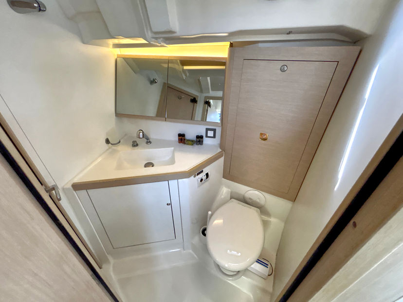 Beneteau OCEANIS 46.1 Capriccio (Refit 2025 - A/C - Generator - Electric Heads)