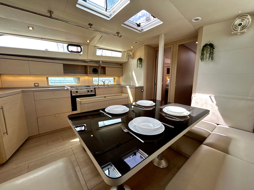 Beneteau OCEANIS 46.1 Capriccio (Refit 2025 - A/C - Generator - Electric Heads)