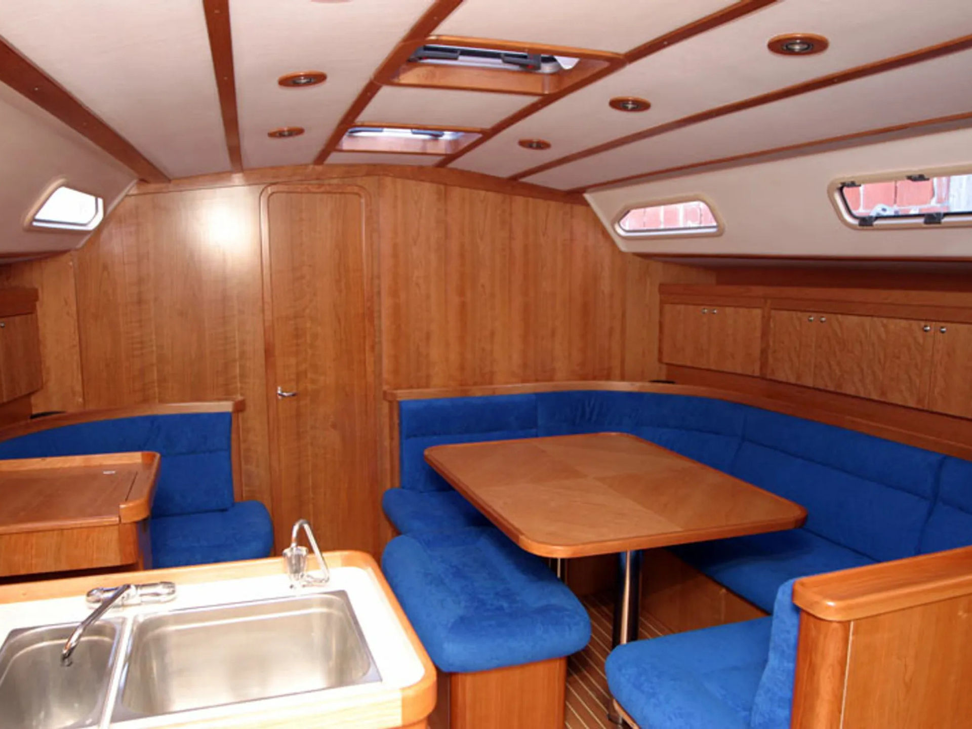 5565752750000100426_Pia_interior.jpg