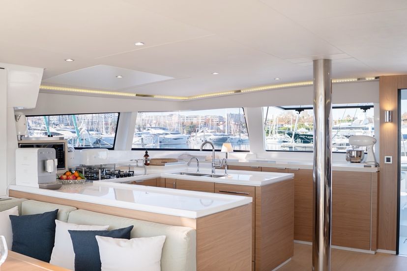 Bali Catamarans 5.4 GALOE