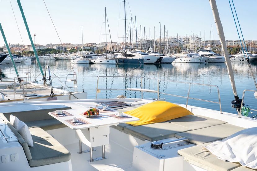 Bali Catamarans 5.4 GALOE