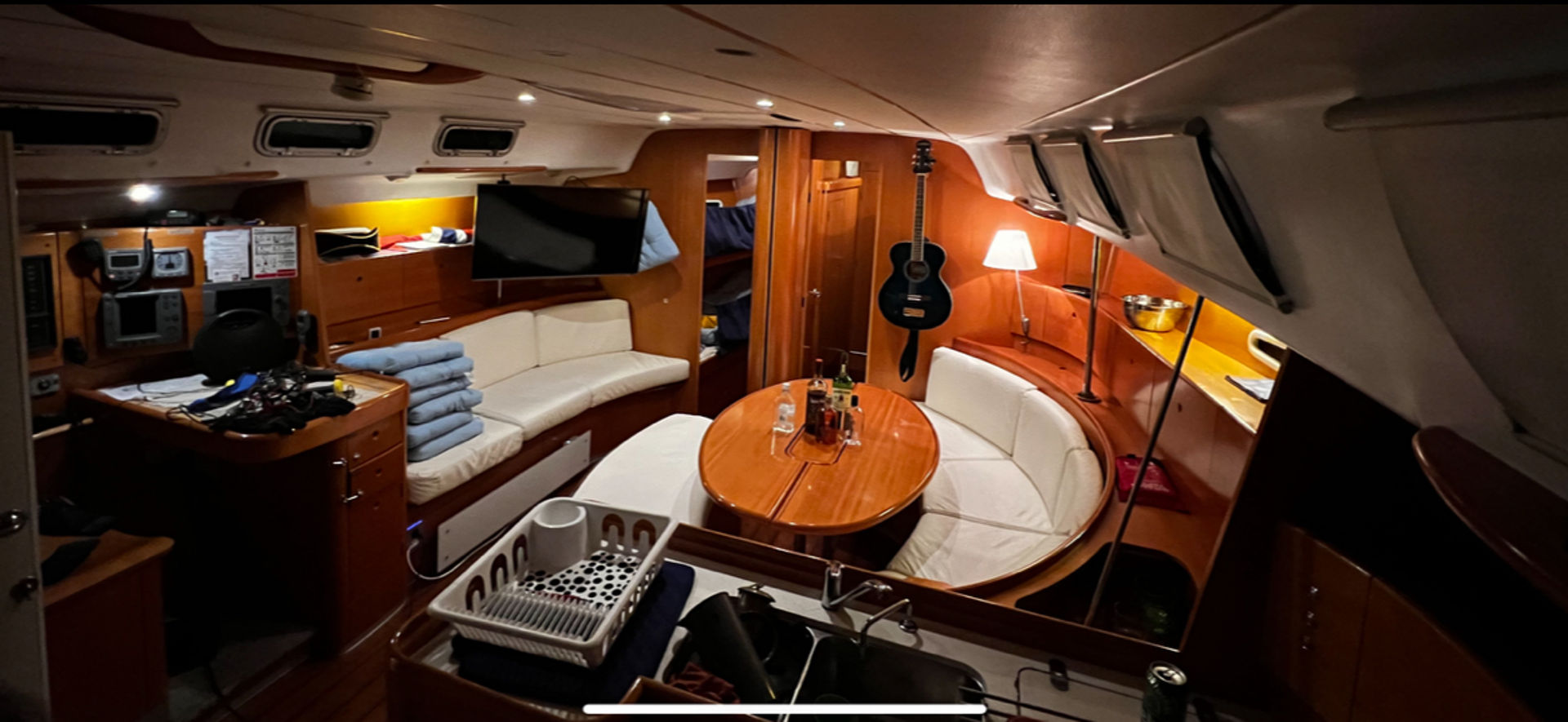 5570735000000105598_Blue_Dawn-interior_2.jpg