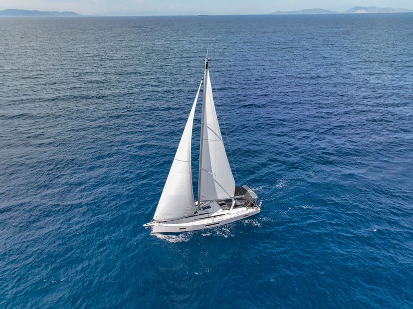 Beneteau OCEANIS 51.1 One Piece