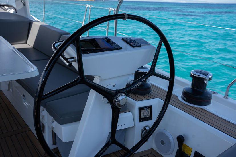 Beneteau OCEANIS 51.1 One Piece