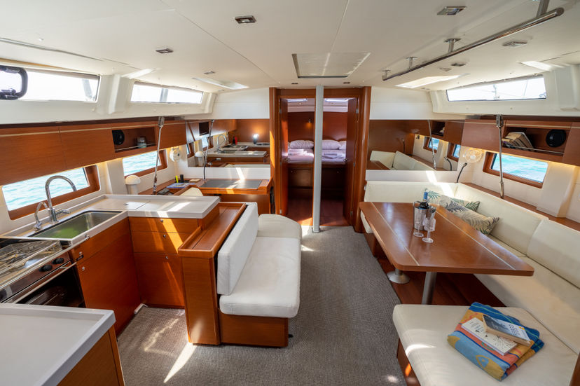 Beneteau OCEANIS 51.1 One Piece