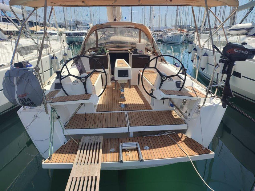 Dufour Yachts 350 Spinaker