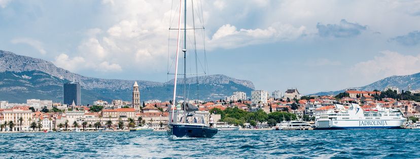 Beneteau OCEANIS YACHT 54 BIG BLUE