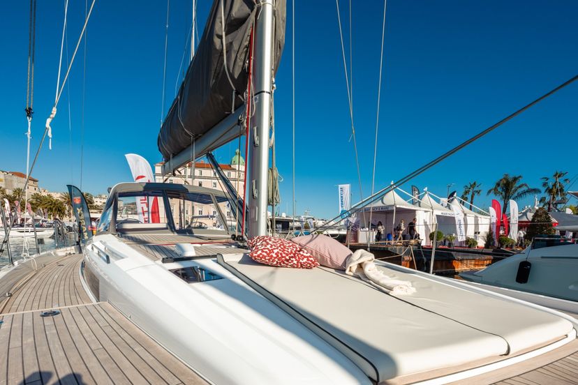 Beneteau OCEANIS YACHT 54 BIG BLUE