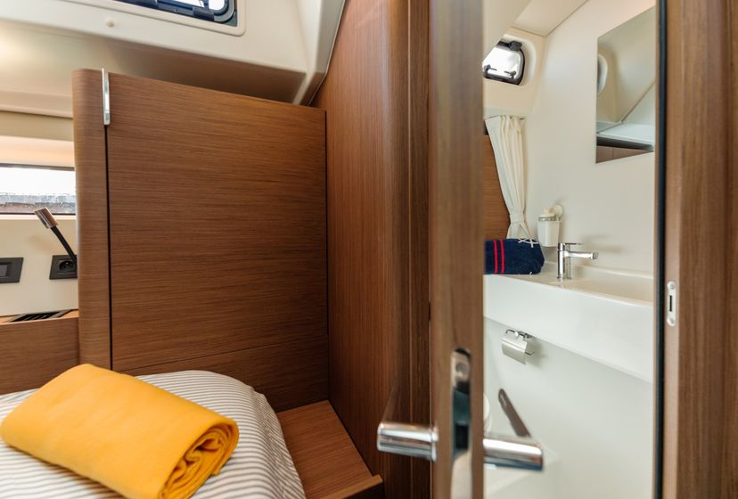 Beneteau OCEANIS YACHT 54 BIG BLUE