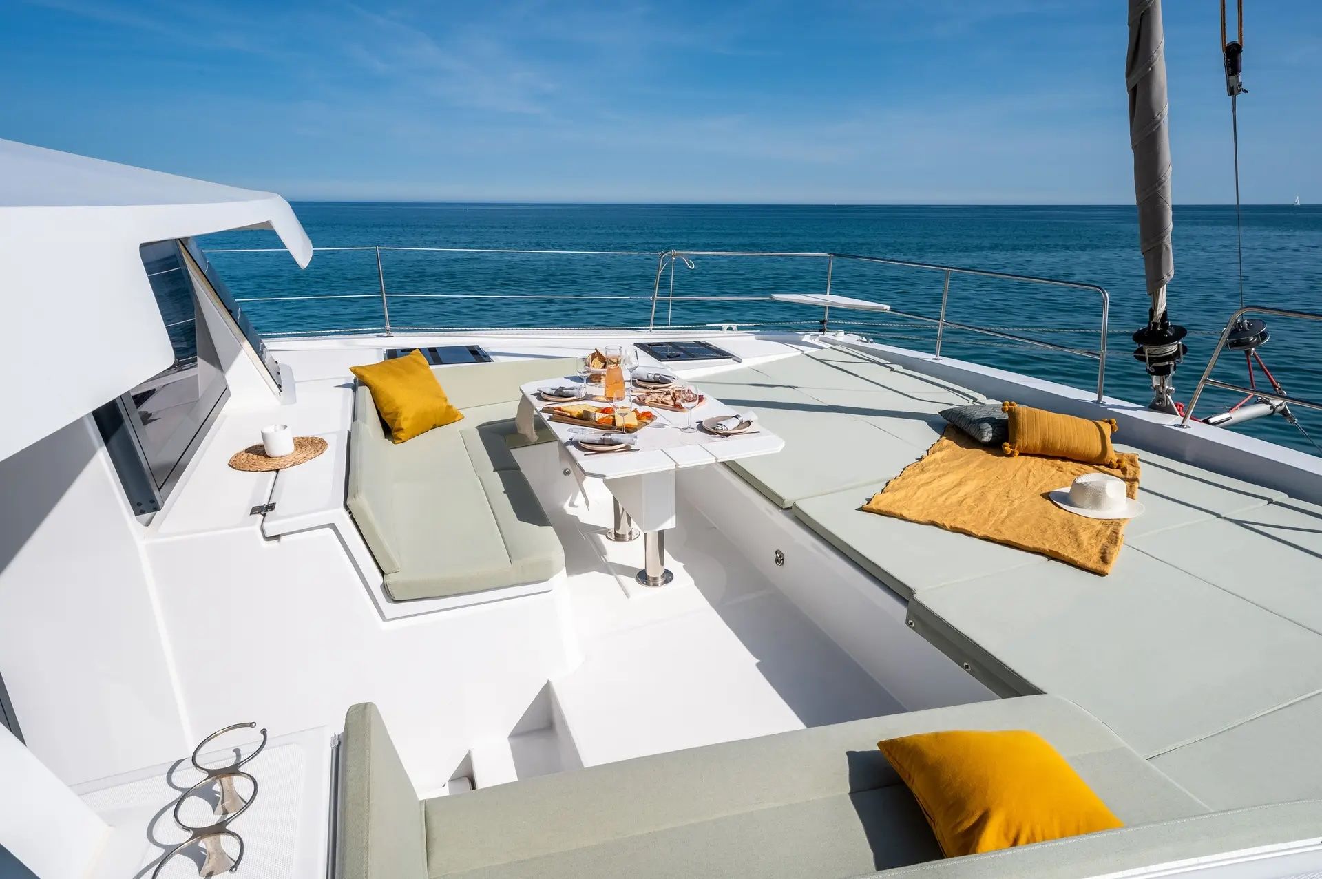5584820958804040_6_Front_deck_with_table_set_for_lunch_9cc1feb4aa_copy.jpg