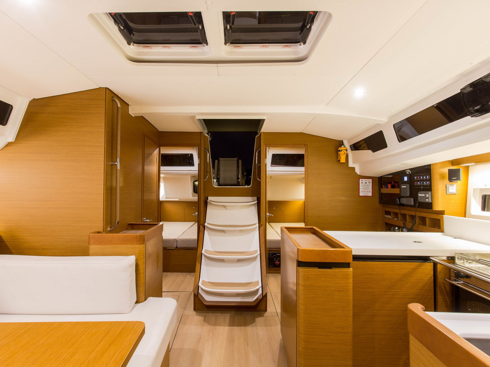 5594371580000106832_Deep_Water_interior.jpg