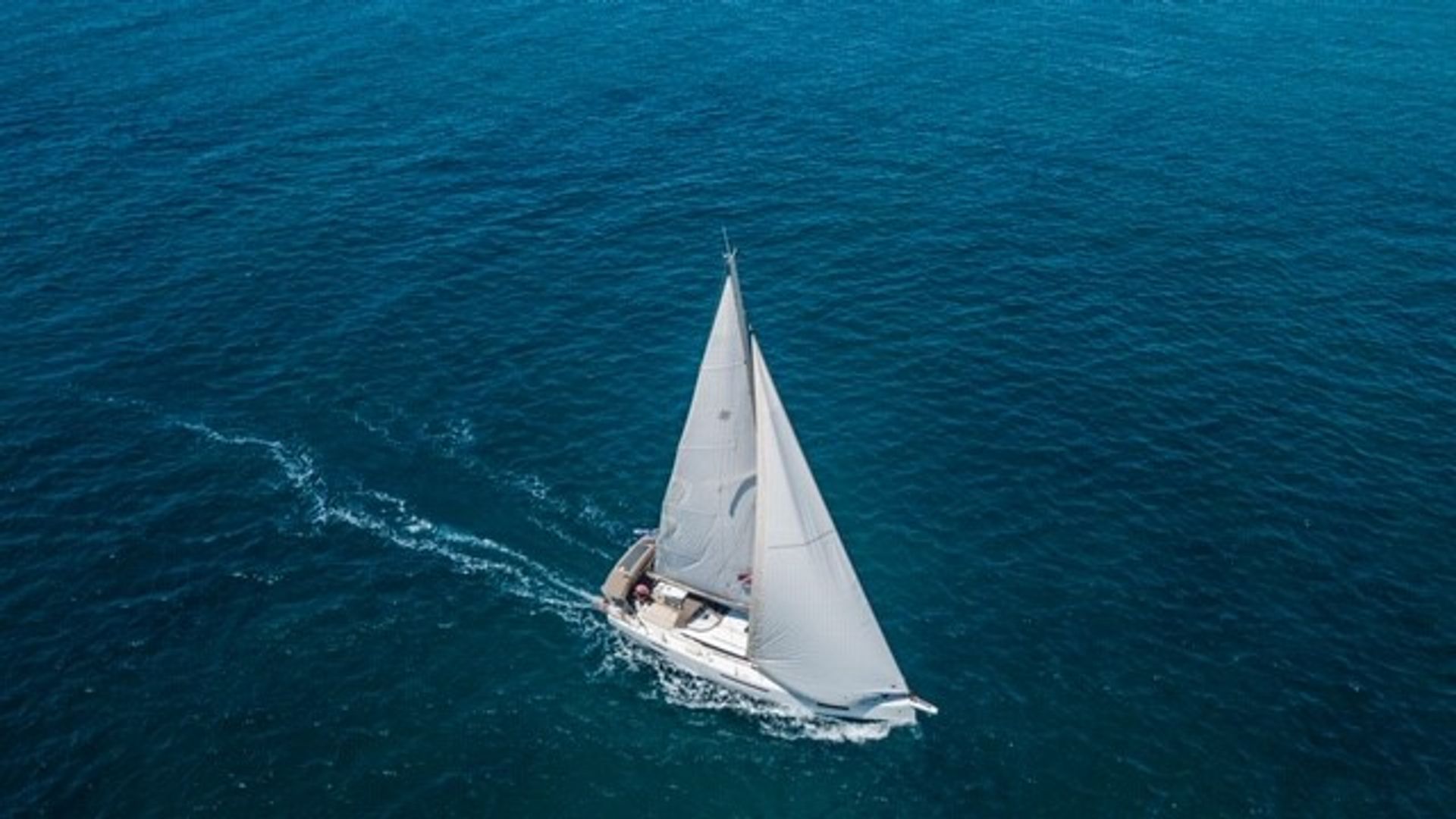 5594407060000106832_Ocean_Song_ext2.jpg