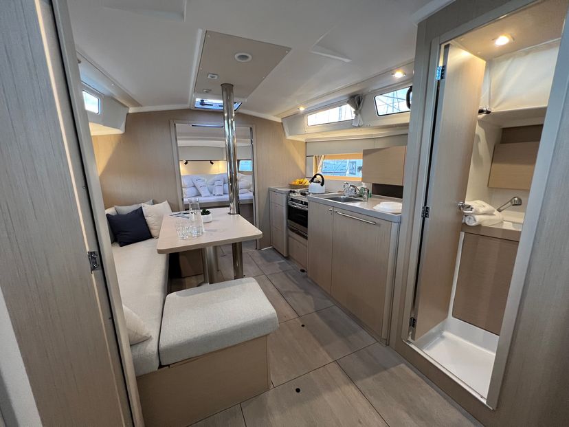 Beneteau 38 Jana