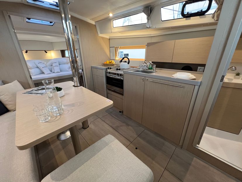 Beneteau 38 Jana