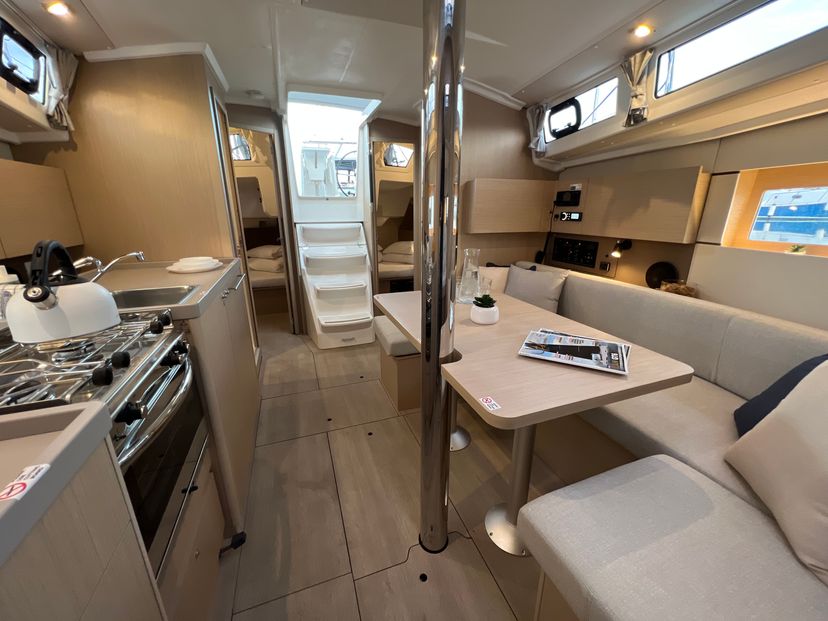Beneteau 38 Jana