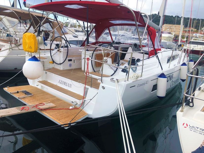 Beneteau 40 AZORIAN