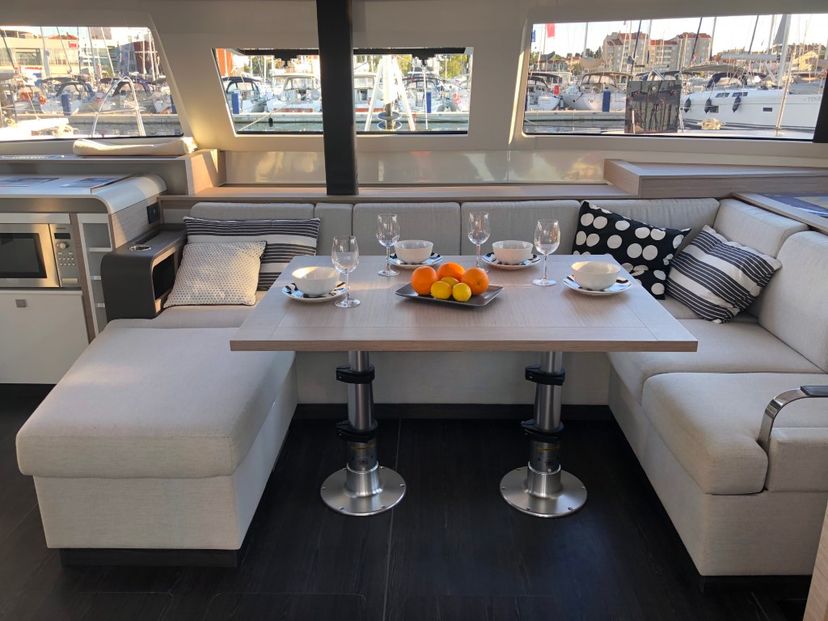 Fountaine Pajot 45 PRINCESS VALERIA