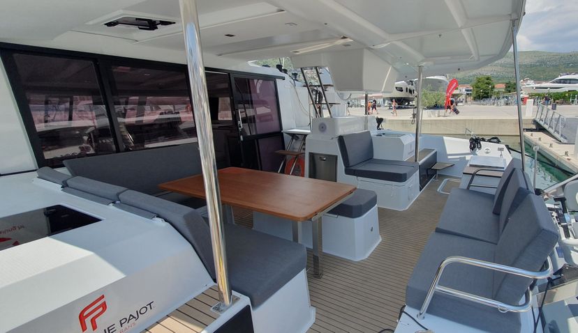 Fountaine Pajot 42 CRAZY DIAMOND
