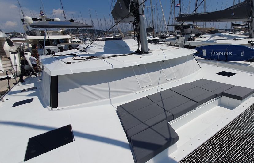 Fountaine Pajot 42 CRAZY DIAMOND