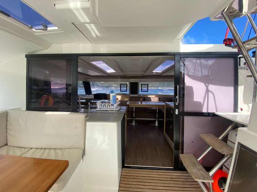 Fountaine Pajot 44 Peacemaker