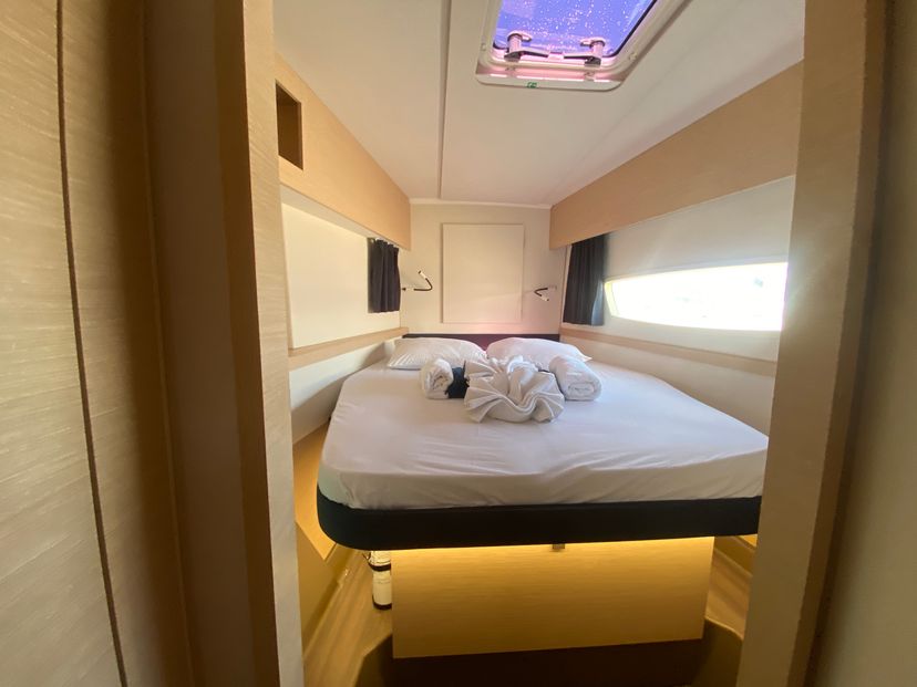 Fountaine Pajot 44 Peacemaker
