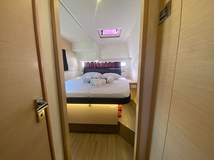 Fountaine Pajot 44 Peacemaker