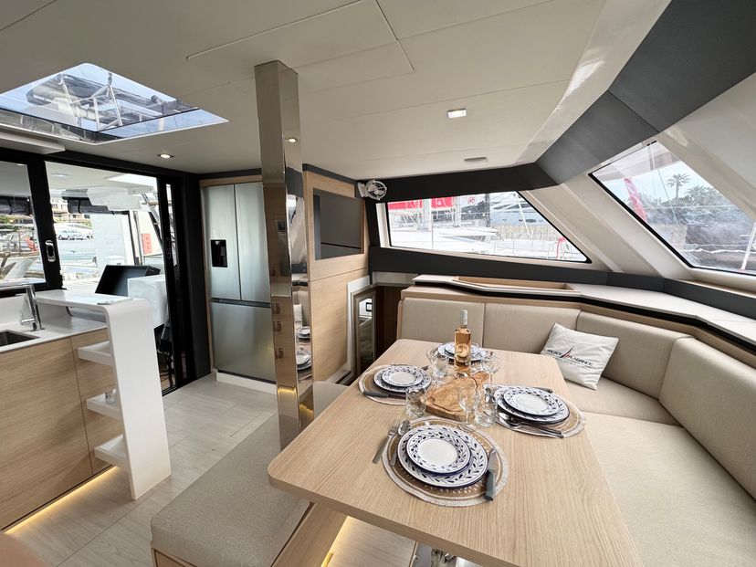 Aventura Catamarans Good luck