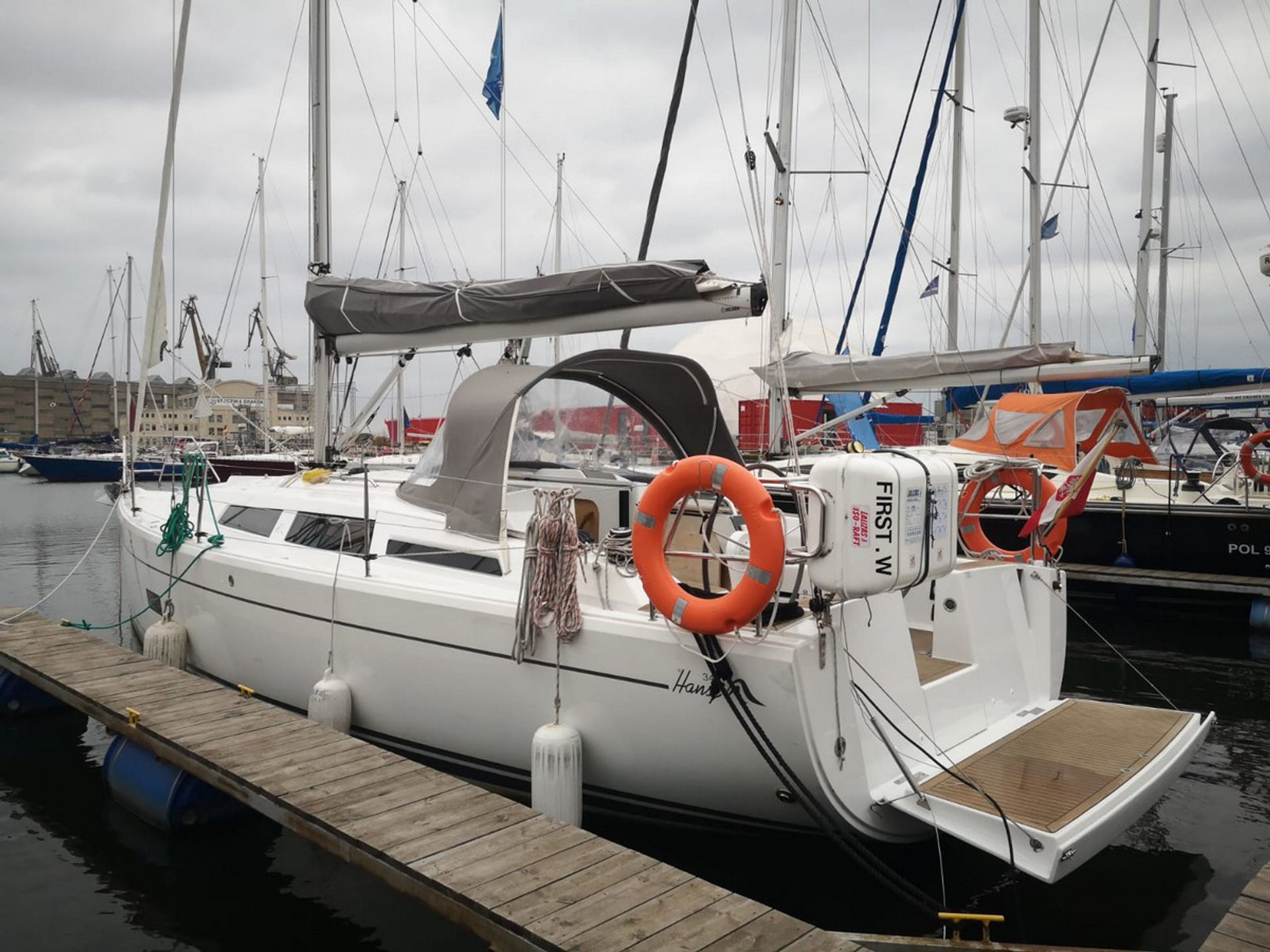 5710177960000106955_Hanse348_main.jpg