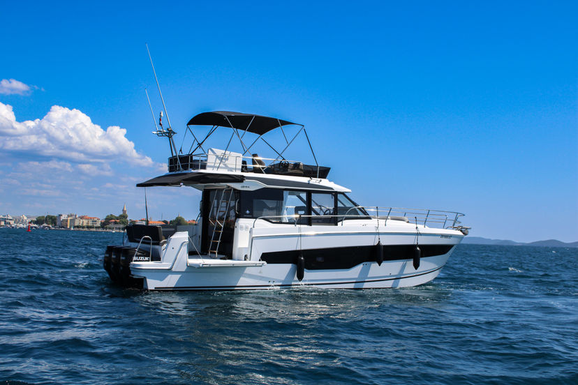 Jeanneau MERRY FISHER 1295 FLY NIKA