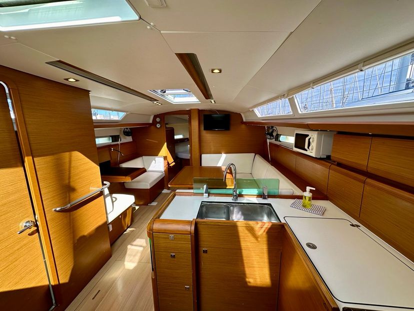 Jeanneau 41 Hendrix
