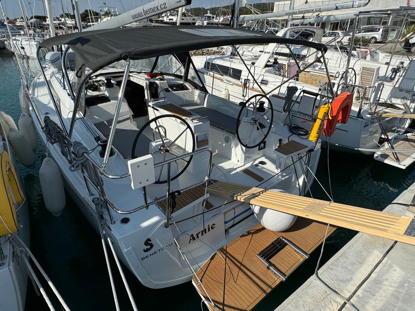 Beneteau 4.1 Arnie