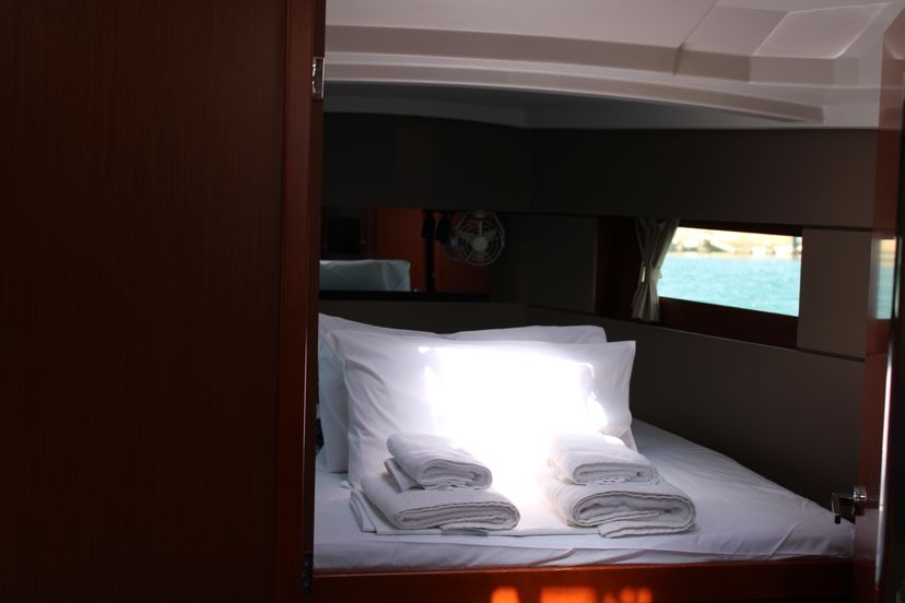 Beneteau 38 Zeus