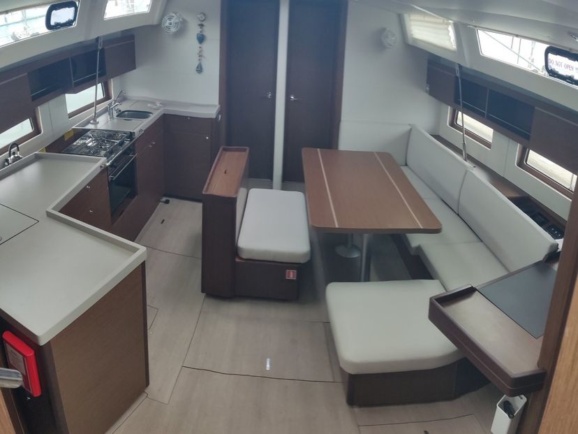 Beneteau OCEANIS 46.1 Evgenia