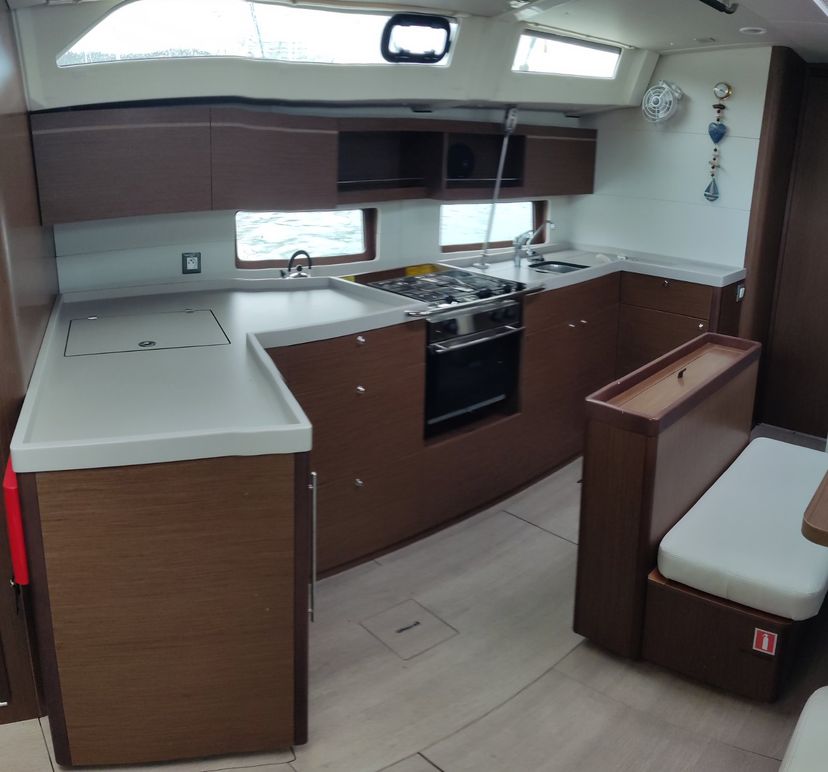 Beneteau OCEANIS 46.1 Evgenia