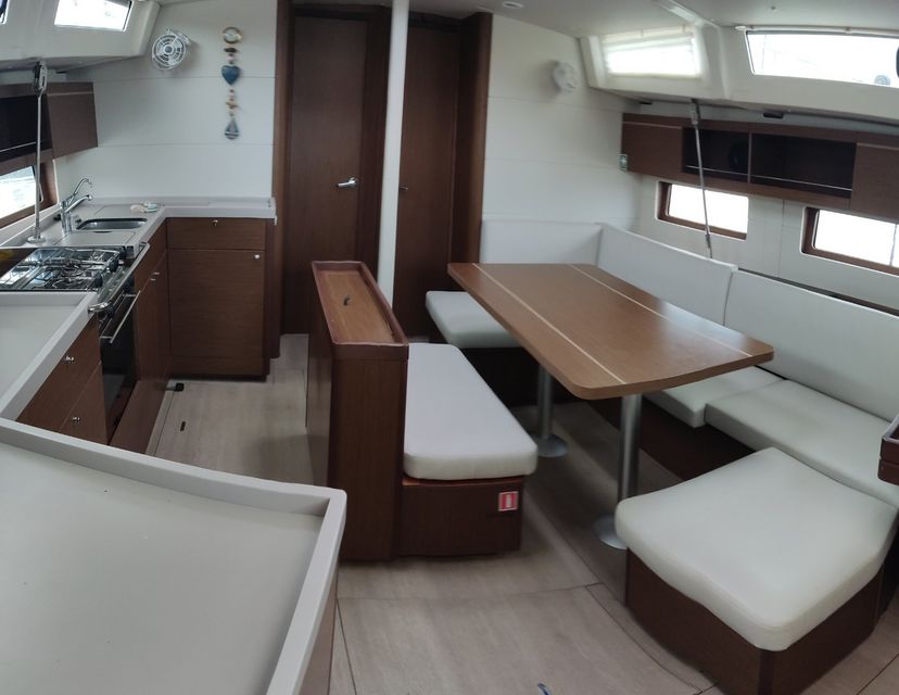 Beneteau OCEANIS 46.1 Evgenia