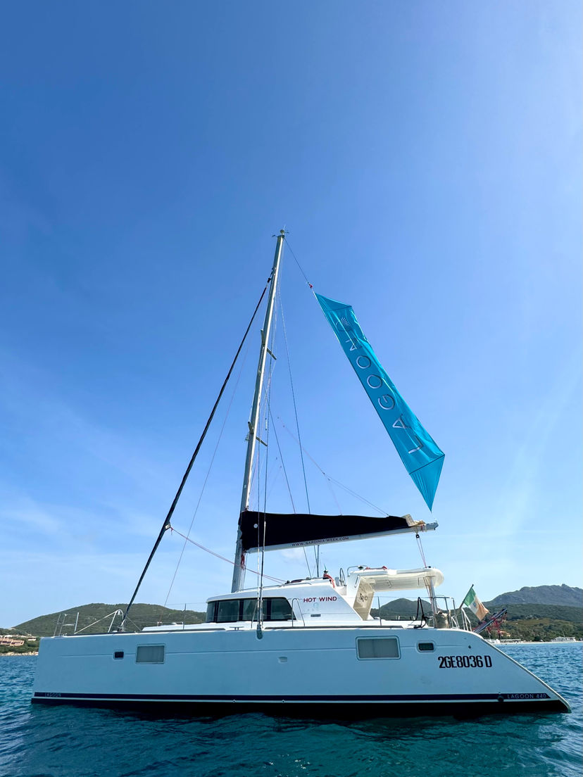 Lagoon 40 Hot Wind