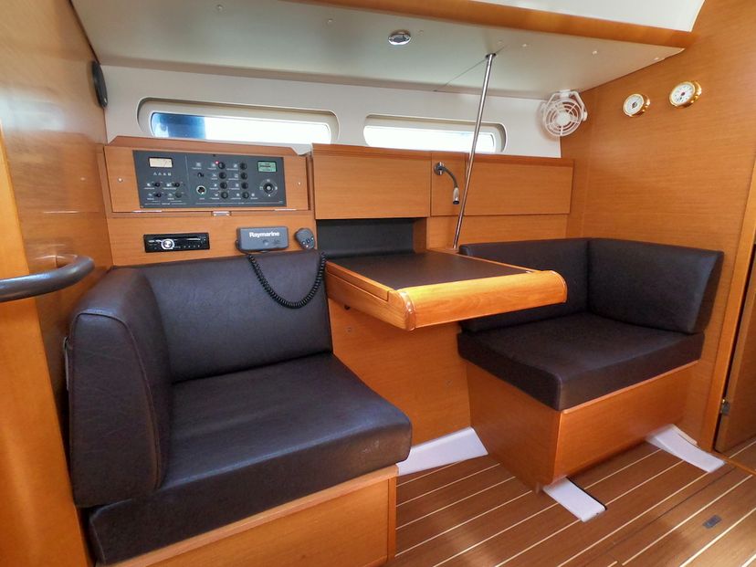 Jeanneau 40 Piedanlo II