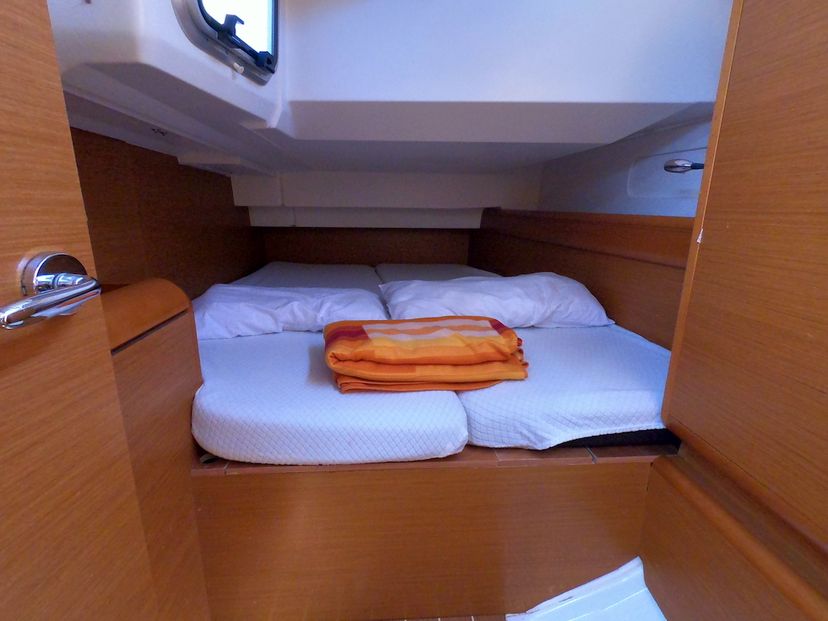 Jeanneau 40 Piedanlo II