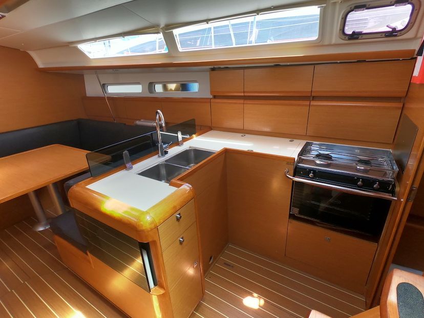 Jeanneau 40 Piedanlo II