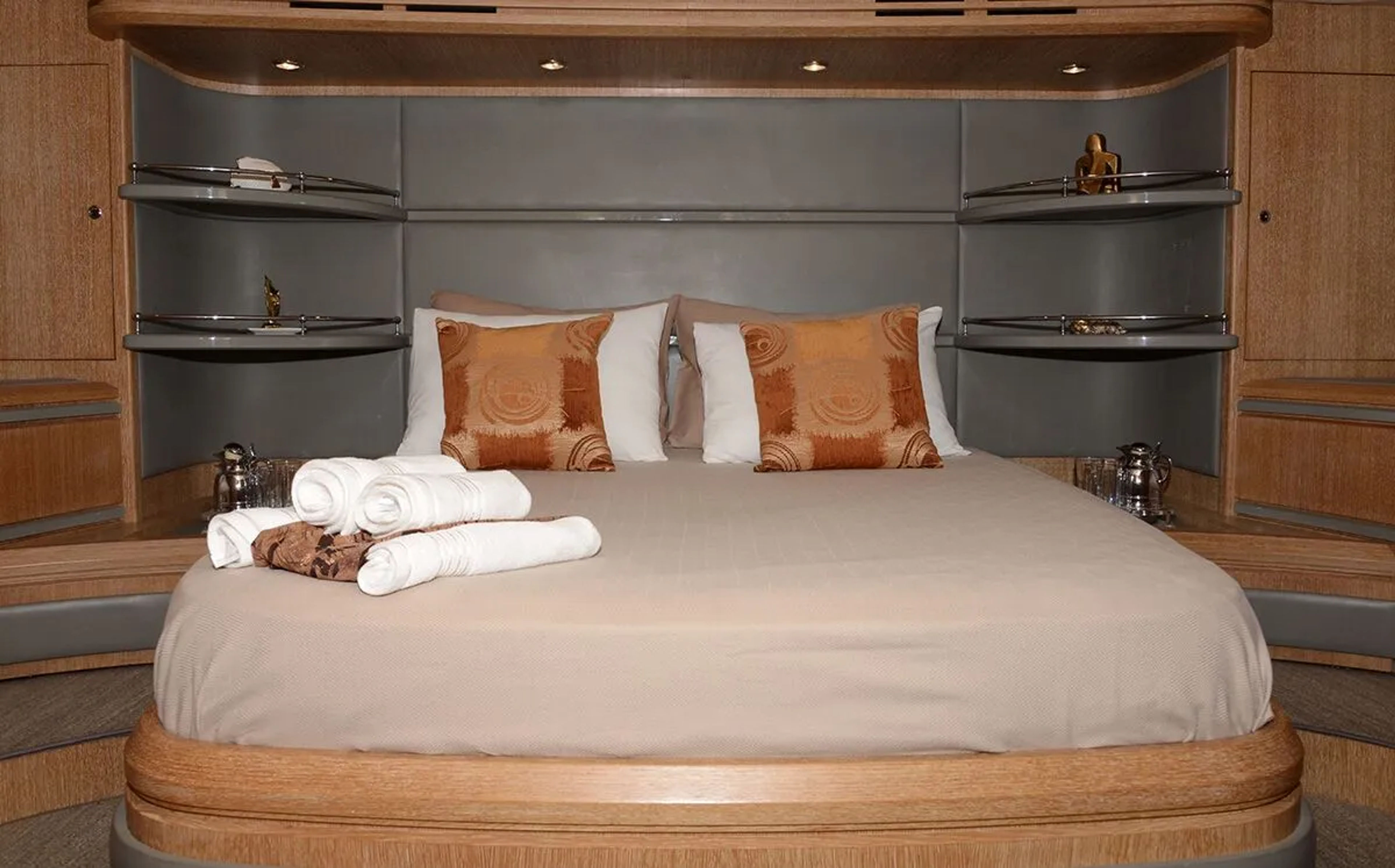 Double Cabin