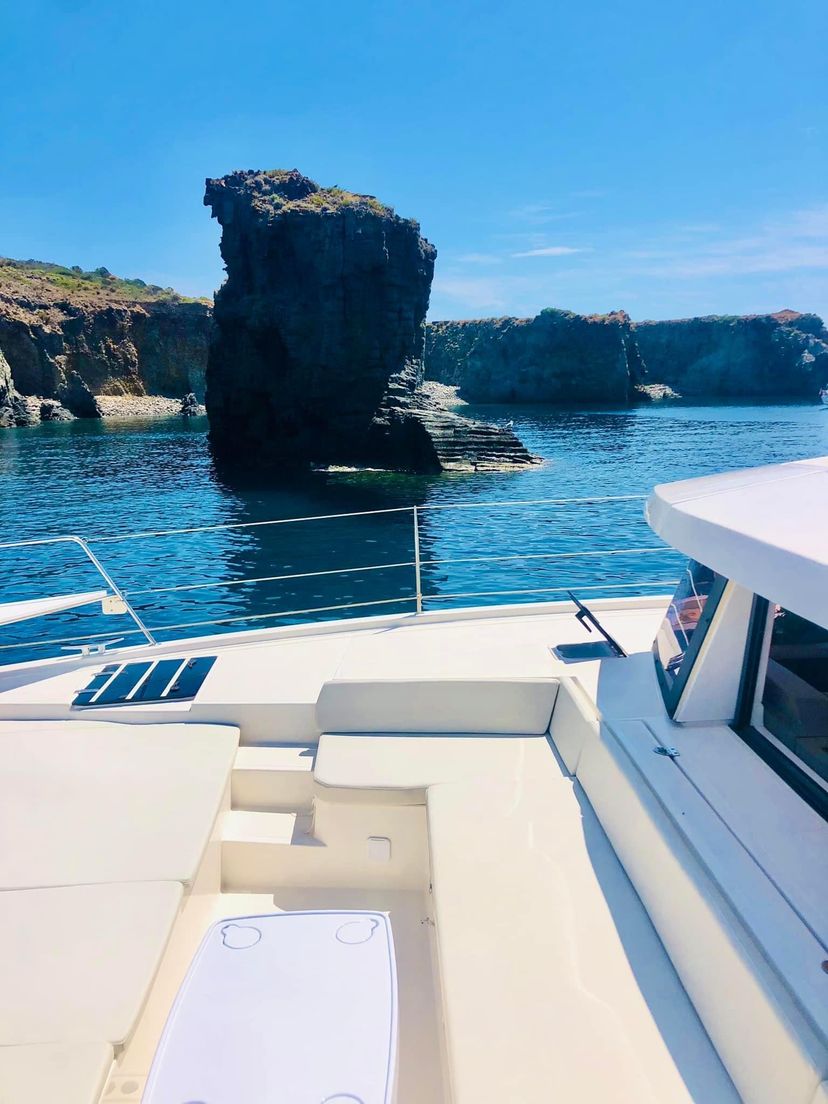 Bali Catamarans 4.0 Tesla