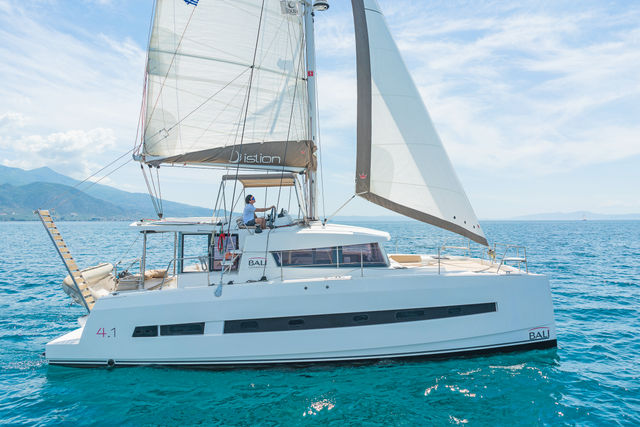 Bali Catamarans 4.1 Neusis